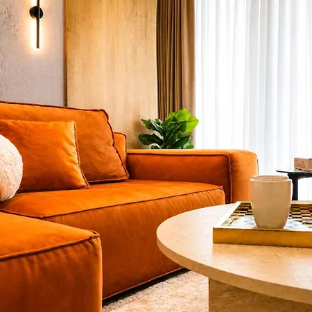 Apartment The Up - Private Bucharest