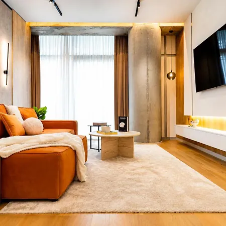 The Up - Private Apartment *