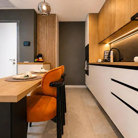 Apartment The Up - Private Bucharest